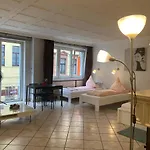 Central Shared Apartment, Friesenplatz